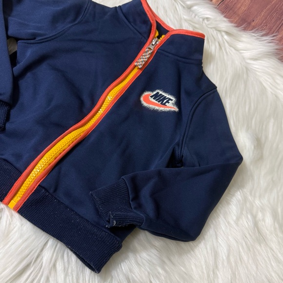 Nike Therma-Fit Tracksuit Set With Zip Jacket & Joggers - Toddler Size 2T - Picture 4 of 16